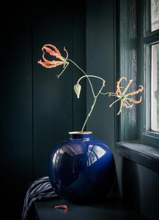 Pip Studio Vaas Metaal Blauw 23cm 1 Pip Studio Vaas Metaal Blauw 23cm