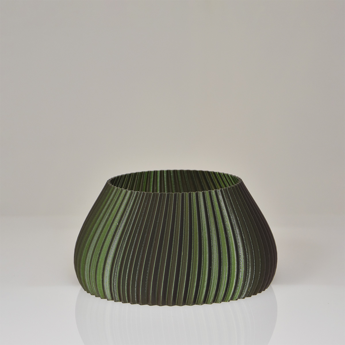 Jasmin 3D pot 9x17cm Groen Metallic 1 Jasmin 3D pot 9x17cm Groen Metallic